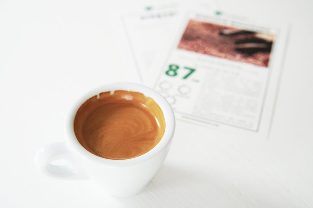 Un grand cru de café et sa fiche explicative. Photo : La Tasse Verte